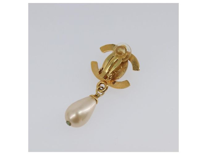 Orecchini CHANEL Turn Lock metallo Gold CC Auth 199733V D'oro - vista 6