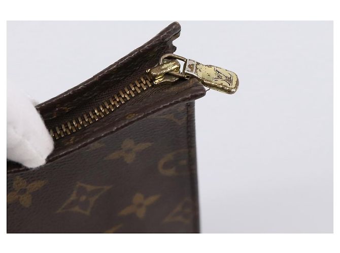 LOUIS VUITTON Monogram Poche Toilette 26 Pouch M47542 LV Auth 197629 Monogramma - vista 9