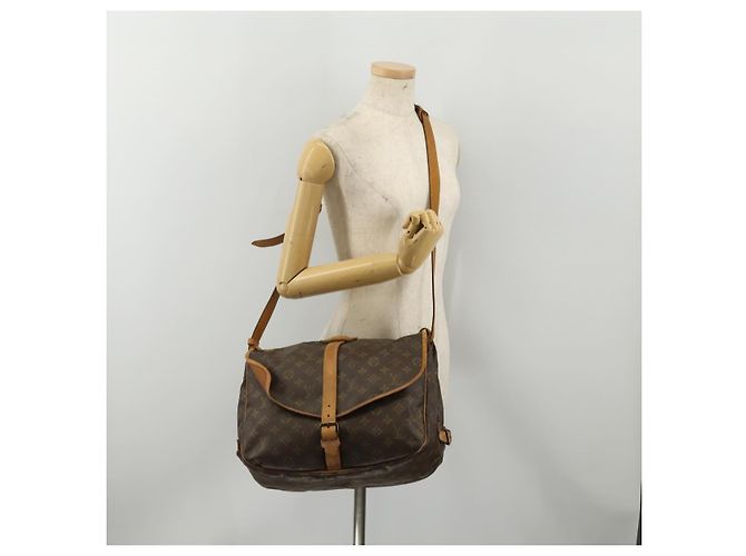 LOUIS VUITTON Monogram Saumur 35 Shoulder Bag M42254 LV Auth BA14790 Monogramma - vista 29
