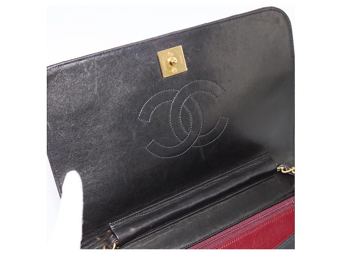 Borsa a tracolla CHANEL Chain Matelasse in pelle d'agnello nera e oro CC Auth yk20824V Nero D'oro - vista 10