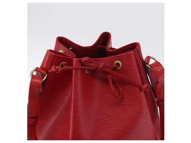 Borsa a tracolla LOUIS VUITTON Epi Noe Rossa M44007 LV Auth BA14922A Rosso - vista 10