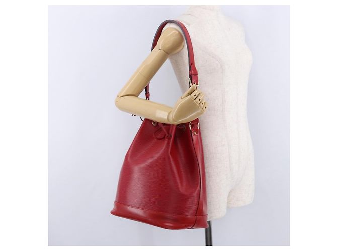 Borsa a tracolla LOUIS VUITTON Epi Noe Rossa M44007 LV Auth BA14922A Rosso - vista 20