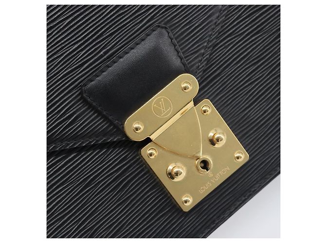 LOUIS VUITTON Epi Serie Dragonne Clutch Bag Black Noir M52612 LV Auth 200921 Negro - vista 17