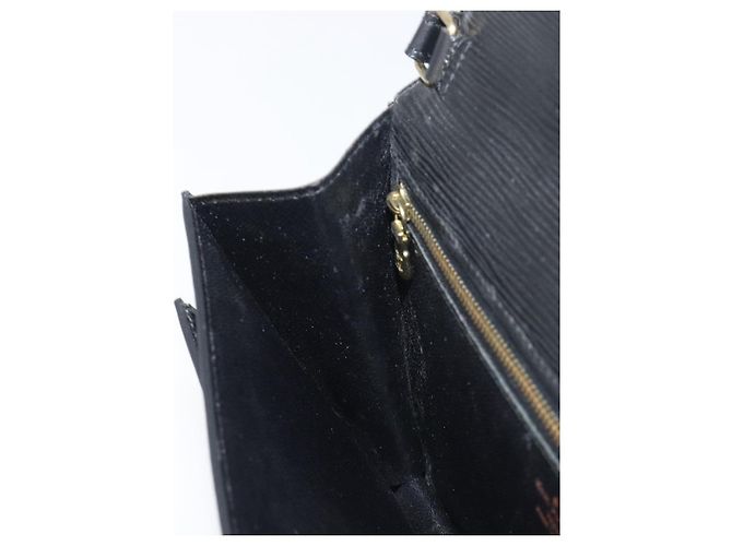 LOUIS VUITTON Epi Serie Dragonne Clutch Bag Black Noir M52612 LV Auth 200921 Negro - vista 20
