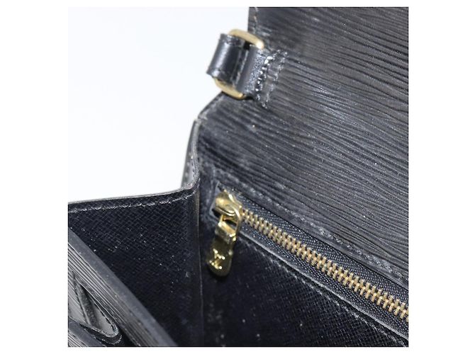 LOUIS VUITTON Epi Serie Dragonne Clutch Bag Black Noir M52612 LV Auth 200921 Negro - vista 21
