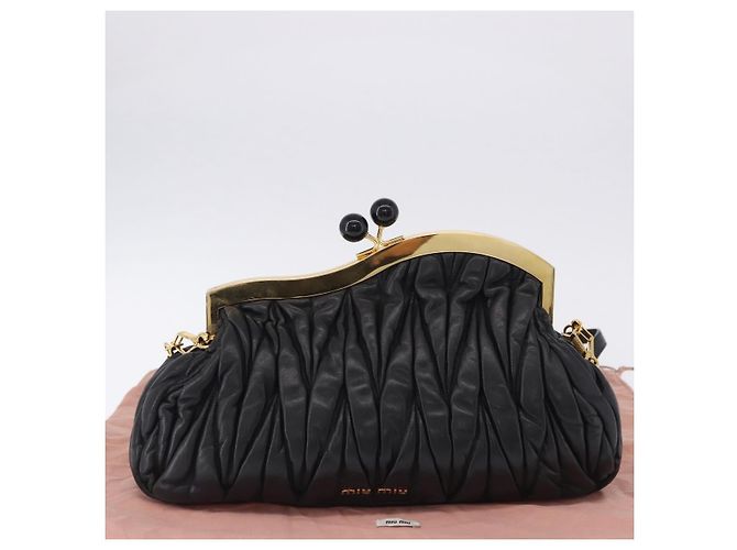 Borsa a tracolla Miu Miu Matelassé in pelle nera e oro autentica 196010M - vista 12