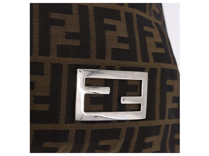 Borsa a tracolla FENDI Zucca Canvas Mamma Baguette Marrone Nero Auth 196984 - vista 18