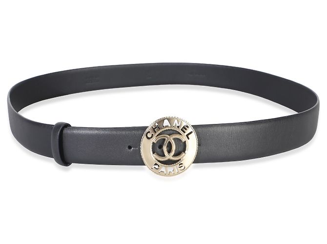 Ceinture Chanel en agneau bleu marine avec logo CC Paris or champagne 95/38 - vue 5
