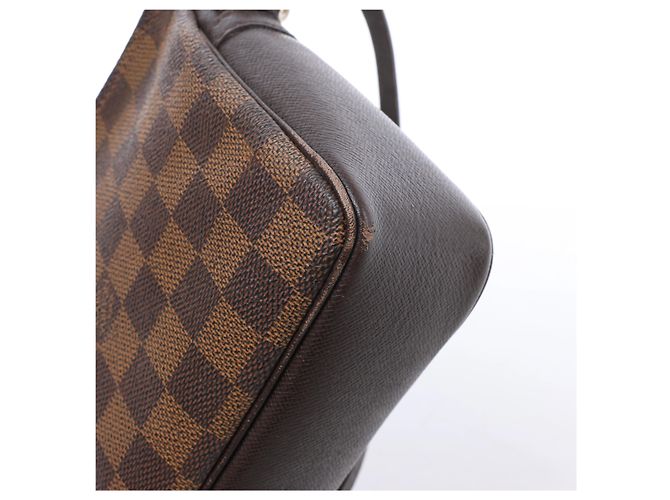 Borsa a tracolla Louis Vuitton Truth Makeup Damier Ebene in marrone N51982 - vista 8