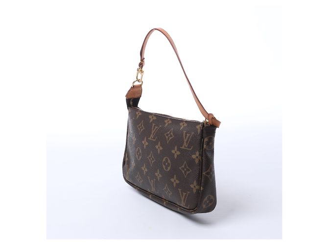 Louis Vuitton Pochette Accessoire Monogram Canvas Handbag in Brown M51980 Marrom - vista 3