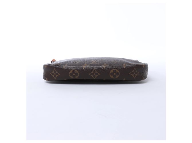 Louis Vuitton Pochette Accessoire Monogram Canvas Handbag in Brown M51980 Marrom - vista 6