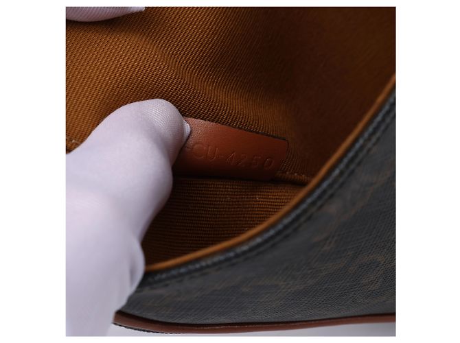 Céline Borsa a tracolla Celine Triomphe Triangle in PVC e pelle, marrone - vista 10