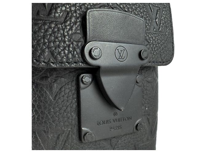 Borsa a tracolla Louis Vuitton in pelle nera Nero - vista 11