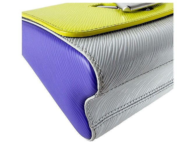 Borsa a tracolla Louis Vuitton Epi Twist MM Marrone Porpora Giallo - vista 9