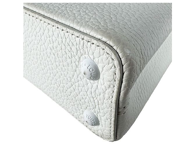 Borsa a mano Louis Vuitton Capucines MINI in pelle bianca Bianco - vista 8