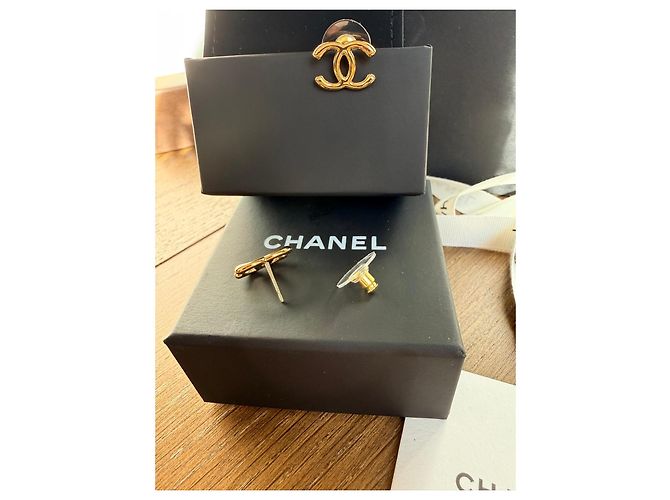 Orecchini a lobo Chanel CC Logo in metallo dorato D'oro - vista 4