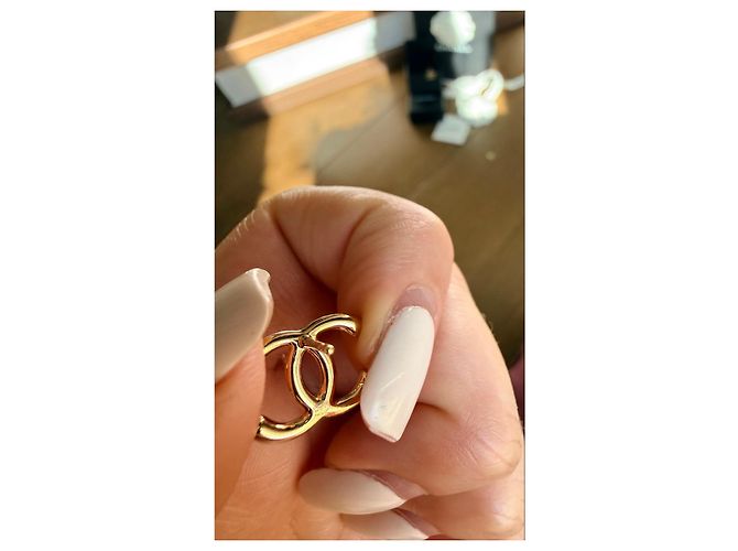 Orecchini a lobo Chanel CC Logo in metallo dorato D'oro - vista 8