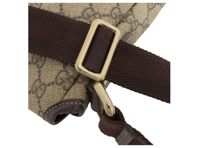 Bolsa de Ombro Gucci GG Supreme Plus Marrom Bege - vista 4