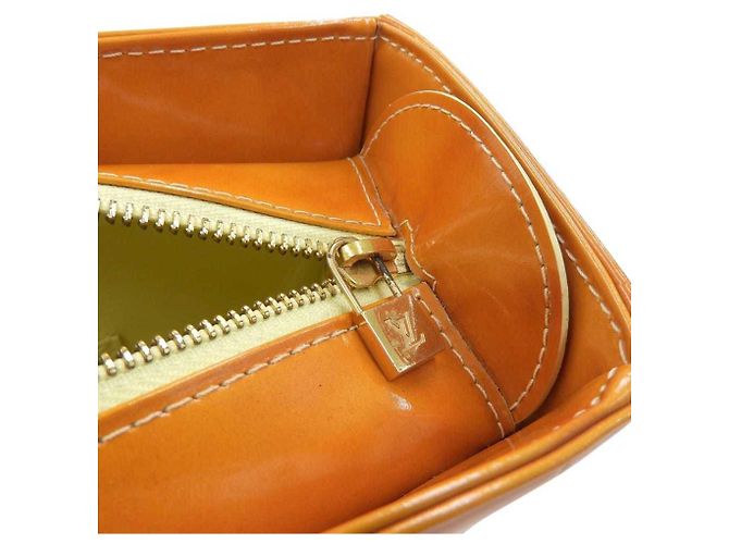 Borsa tote Louis Vuitton Monogram Vernis Columbus Giallo Monogramma - vista 9