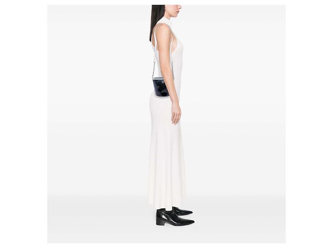 Bolso de cubo Chanel Coco Camellia Small en PVC negro y piel de becerro arrugada - vista 6