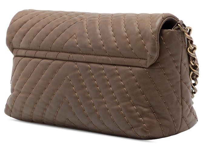 Borsa a tracolla Chanel Jumbo Chevron in vitello iridescente surpiqué marrone - vista 2