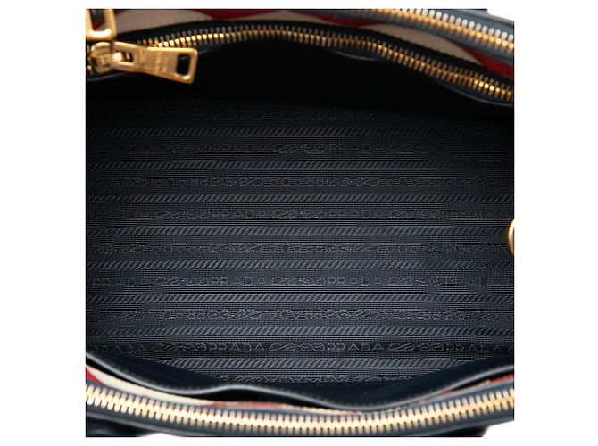 Borsa Satchel Prada City Calf Trimmed Saffiano Greche Paradigme Blu - vista 4