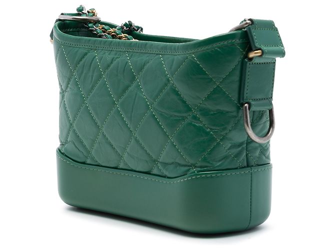 Borsa a tracolla Gabrielle Small in vitello invecchiato verde Chanel - vista 2