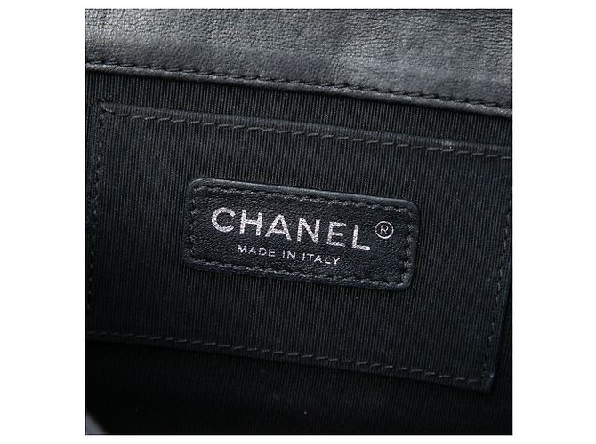 Borsa a tracolla orizzontale Boy Brick in vernice nera e acrilico con cristalli Chanel Nero - vista 5