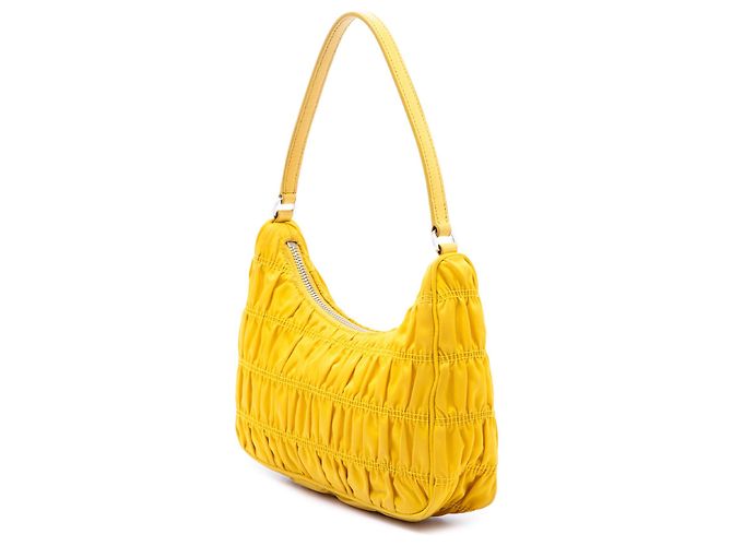 Borsa a tracolla Prada Tessuto Gaufre Re Edition Gialla Giallo - vista 2