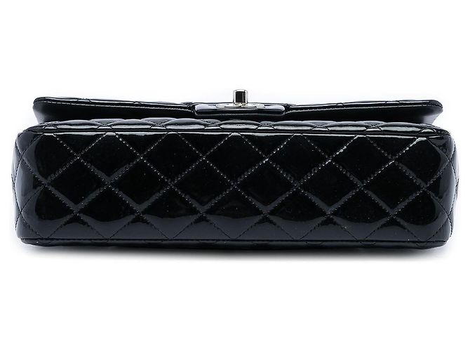 Borsa a tracolla Chanel Medium Classic Double Flap in vernice nera Nero - vista 3