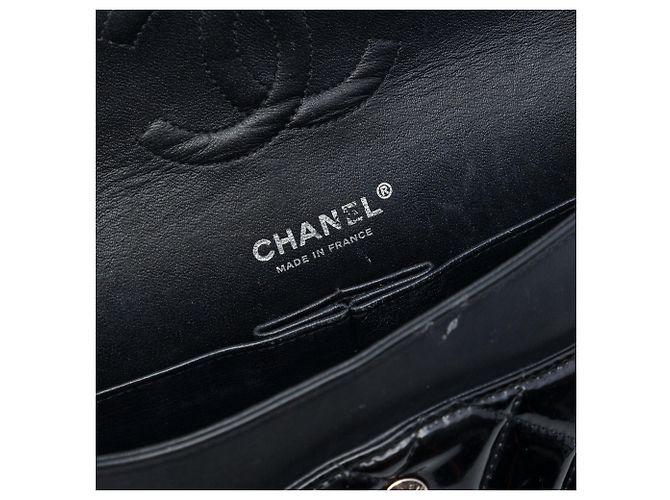 Borsa a tracolla Chanel Medium Classic Double Flap in vernice nera Nero - vista 5