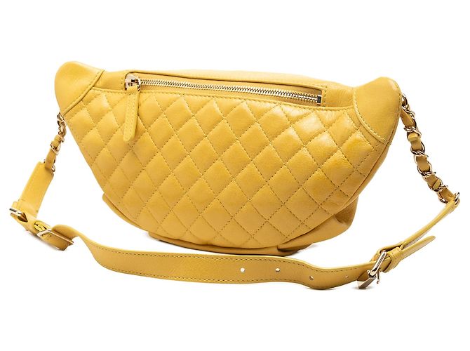Borsa da vita Classic Bi Chanel in lambskin matelassé giallo - vista 2