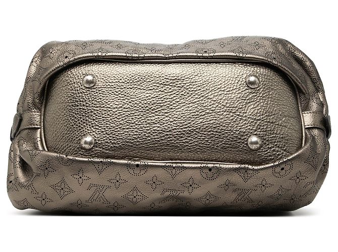 Borsa a tracolla Louis Vuitton Monogram Mahina XS Silver Argento - vista 3