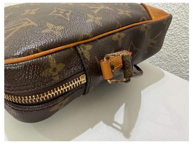 Louis Vuitton Danube PM Borsa a Tracolla Monogram Marrone Gold hardware - vista 9