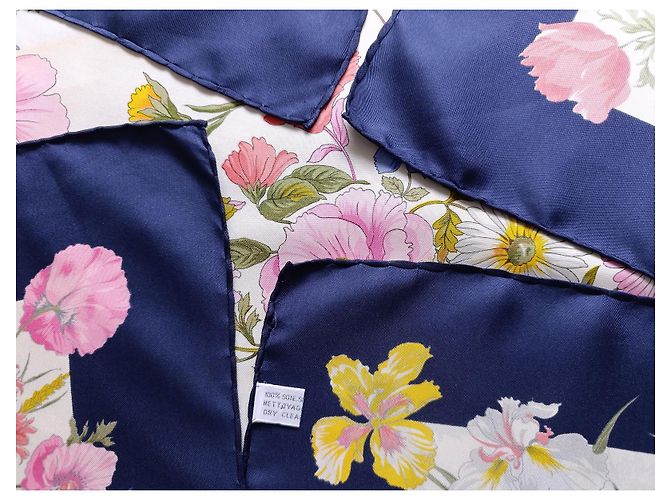 Foulard in seta Christian Dior Rosa Bianco Blu Verde Giallo - vista 5