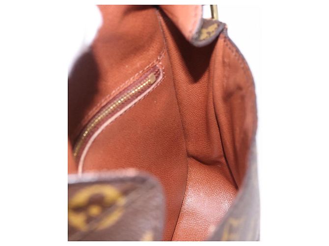 LOUIS VUITTON Monogram Saint Cloud MM Shoulder Bag M51243 LV - vista 24