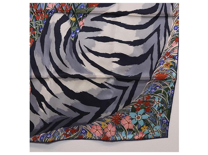 Hermès HERMES Carre 70 Scarf  Tiger  Silk Red - vista 5