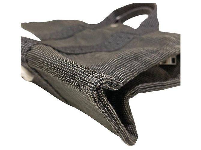 Hermès Herline PM Canvas Tote Bag Braun - vista 15