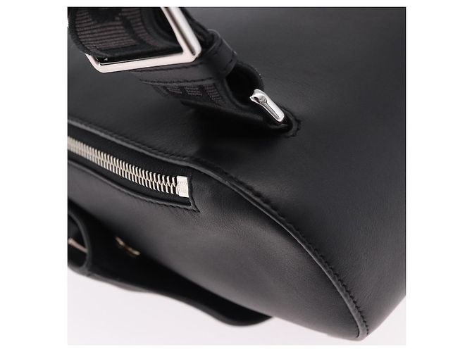LOEWE Anton Sling Schultertasche Leder Schwarz Silber - Ansicht 15