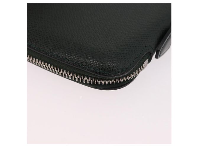 LOUIS VUITTON Taiga Organizer Atholl Travel Case Epicea M30654 LV - vista 17