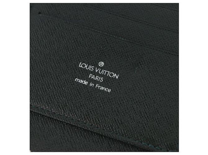 LOUIS VUITTON Taiga Organizer Atholl Travel Case Epicea M30654 LV - vista 18