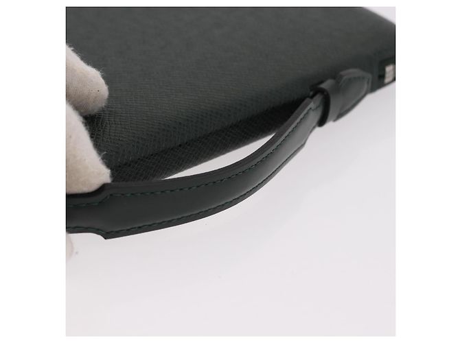 LOUIS VUITTON Taiga Organizer Atholl Travel Case Epicea M30654 LV - vista 7