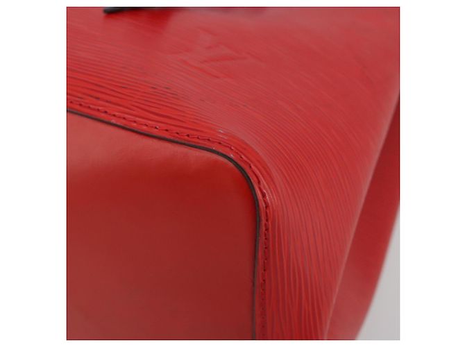 Néonoé LOUIS VUITTON Epi Neonoe Shoulder Bag Red Coklico M54365 LV - vista 16