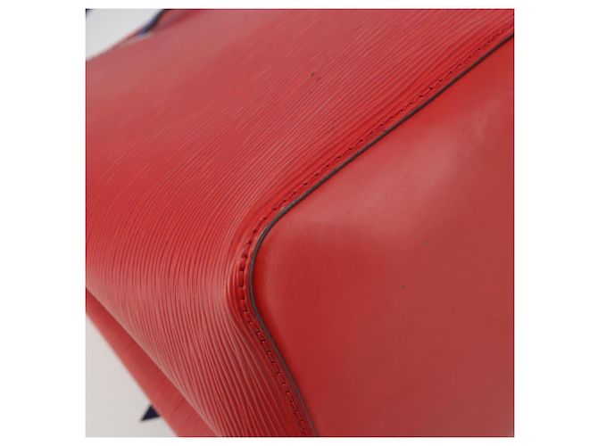 Néonoé LOUIS VUITTON Epi Neonoe Shoulder Bag Red Coklico M54365 LV - vista 9