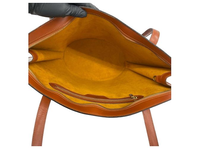 Borsa Tote Louis Vuitton Vintage Saint Jacques in pelle Epi Marrone - vista 9