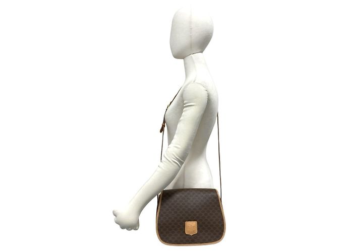 Céline CELINE Vintage Macadam Blazon Pattern Triomphe Schultertasche/Pochette aus Leder Braun - Ansicht 2