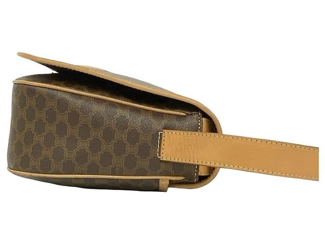 Céline CELINE Vintage Macadam Blazon Pattern Triomphe Schultertasche/Pochette aus Leder Braun - Ansicht 6