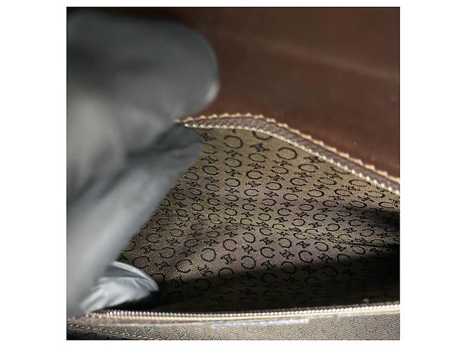 Céline Borsa in pelle goffrata Celine C Macadam Triomphe Logo Marrone - vista 10