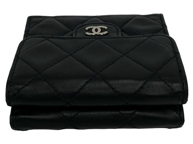 Cartera tri-fold Chanel Matelassé Coco Mark de piel de cordero negra Negro - vista 3