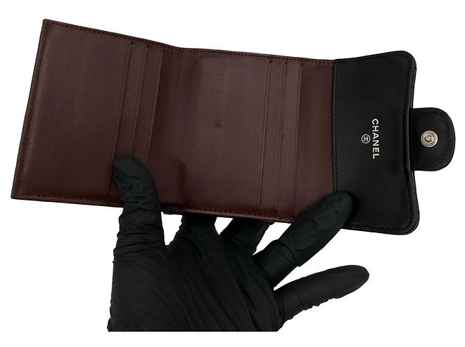 Cartera tri-fold Chanel Matelassé Coco Mark de piel de cordero negra Negro - vista 7